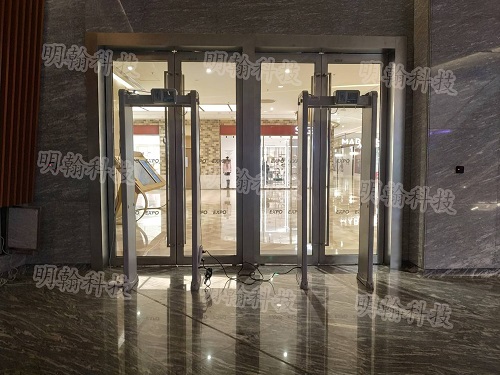 活動(dòng)安檢門